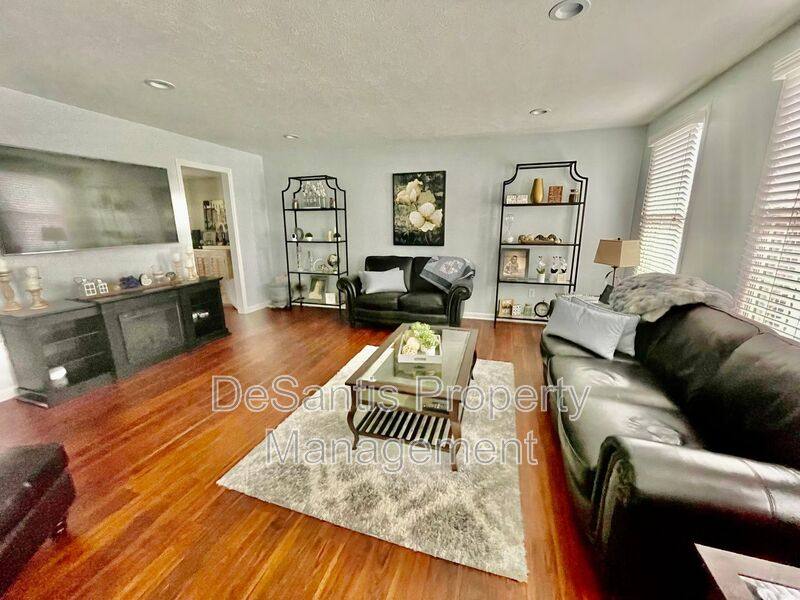 Townhouse for rent at 307 Marshall Heights Dr, Wexford, PA 15090