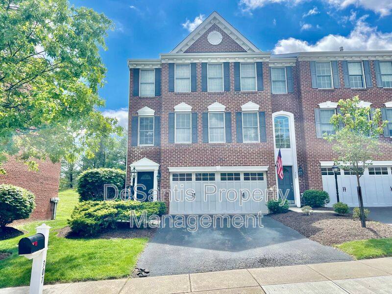 Townhouse for rent at 307 Marshall Heights Dr, Wexford, PA 15090