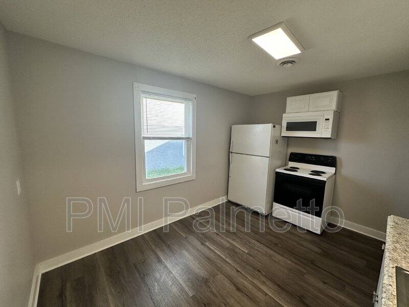 Apartment for rent at 530 Jasper St, West Columbia, SC 29169