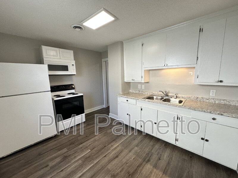 Apartment for rent at 530 Jasper St, West Columbia, SC 29169