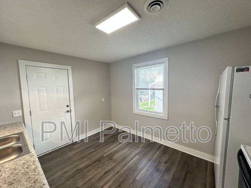 Apartment for rent at 530 Jasper St, West Columbia, SC 29169