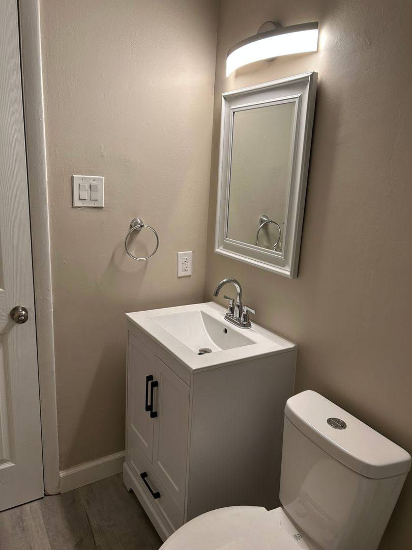 Apartment for rent at 345 N Dewey St, Eustis, FL 32726