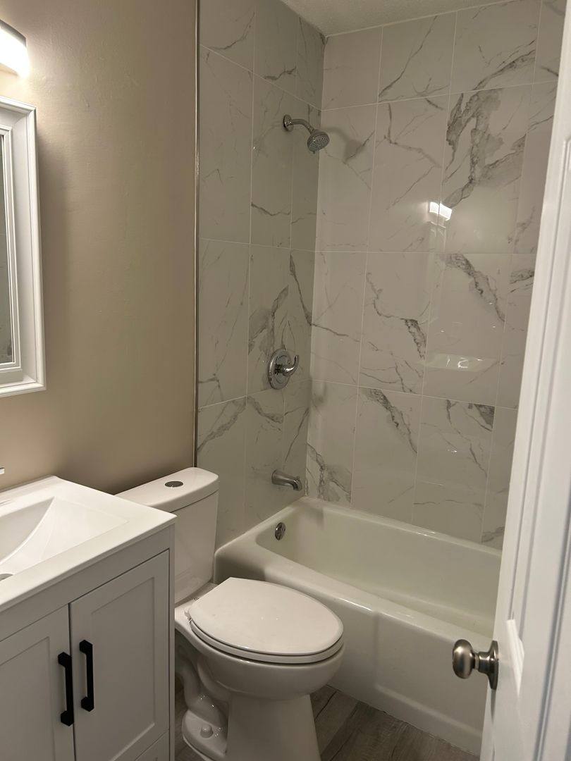 Apartment for rent at 345 N Dewey St, Eustis, FL 32726