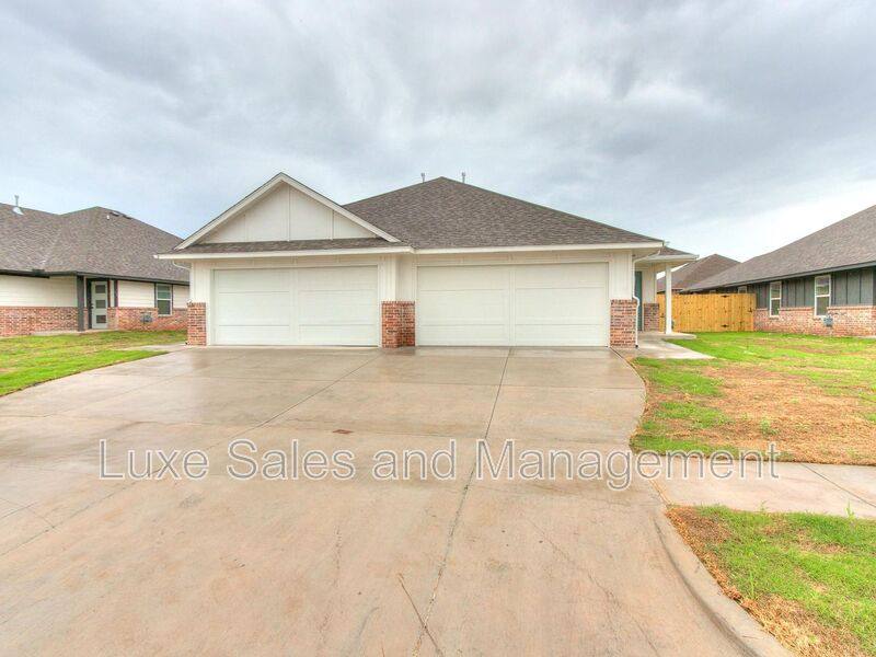 House for rent at 8012 NW 105th St, Oklahoma City, OK 73162