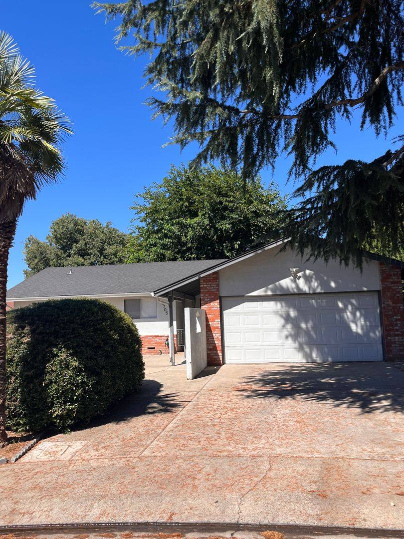 House for rent at 2705 Rockwood Place, Modesto, CA 95350
