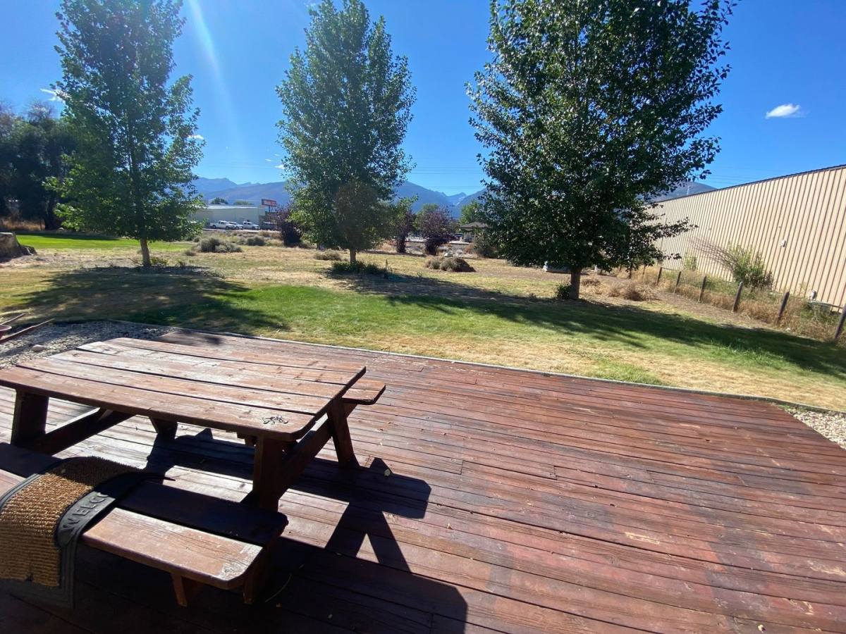 House for rent at 177 Old Corvallis Rd, Hamilton, MT 59840