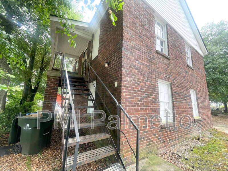 Apartment for rent at 1717 Burnham St, West Columbia, SC 29169