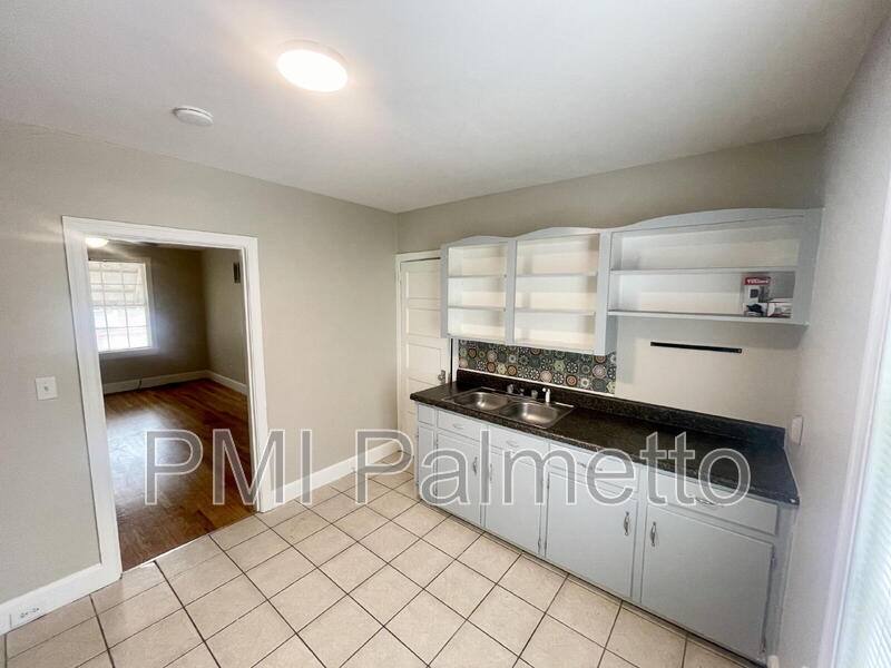 Apartment for rent at 1717 Burnham St, West Columbia, SC 29169