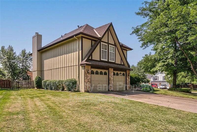 House for rent at 3521 Remington Lane, Leavenworth, KS 66048