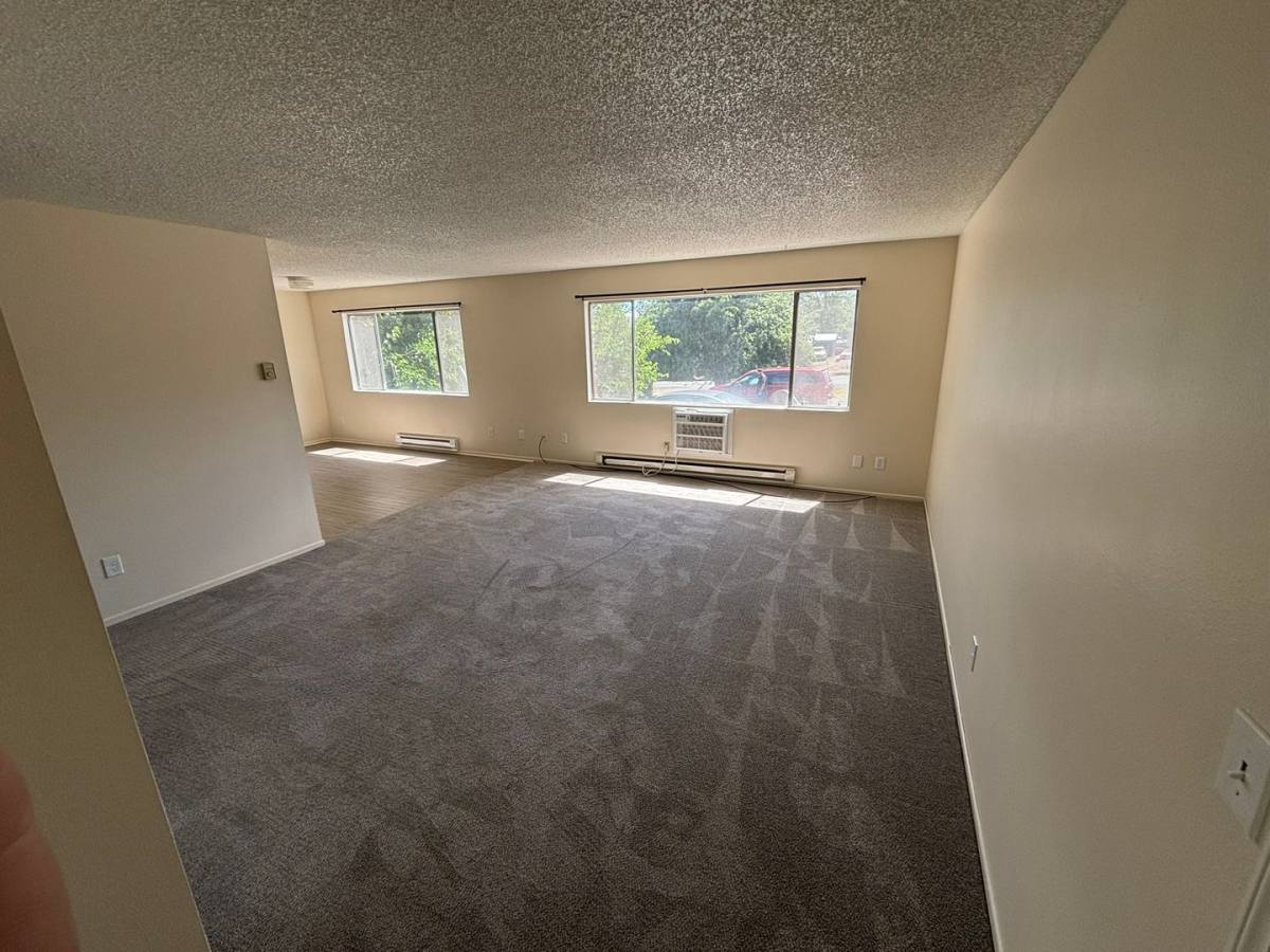 Apartment for rent at 1111 Eric Court, The Dalles, OR 97058