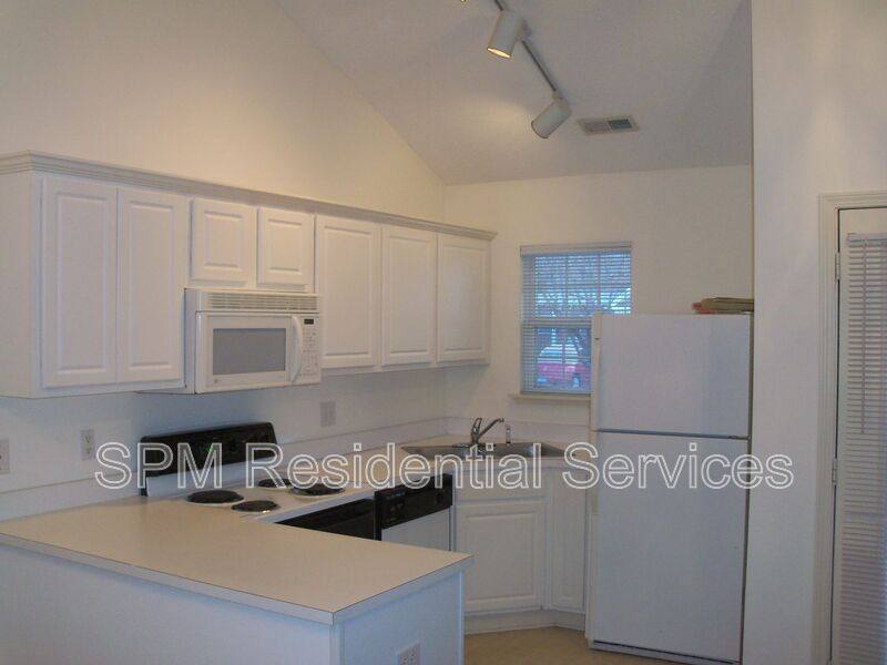 Townhouse for rent at 3625 Merestone Dr, Wilmington, NC 28412