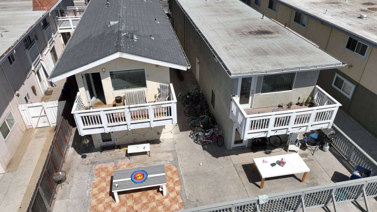 Apartment for rent at 6649 Del Playa, Goleta, CA 93117