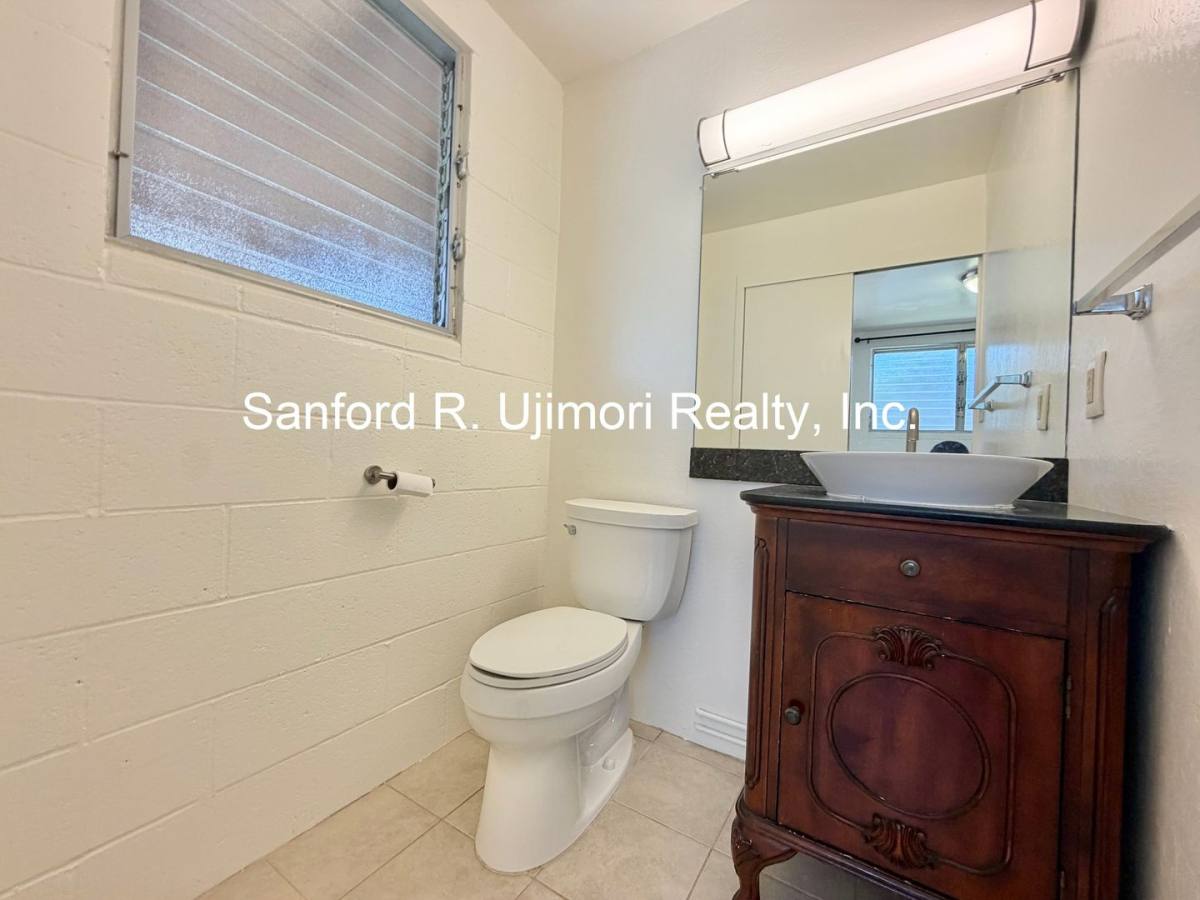 House for rent at 94-1032 Hiapo St, Waipahu, HI 96797