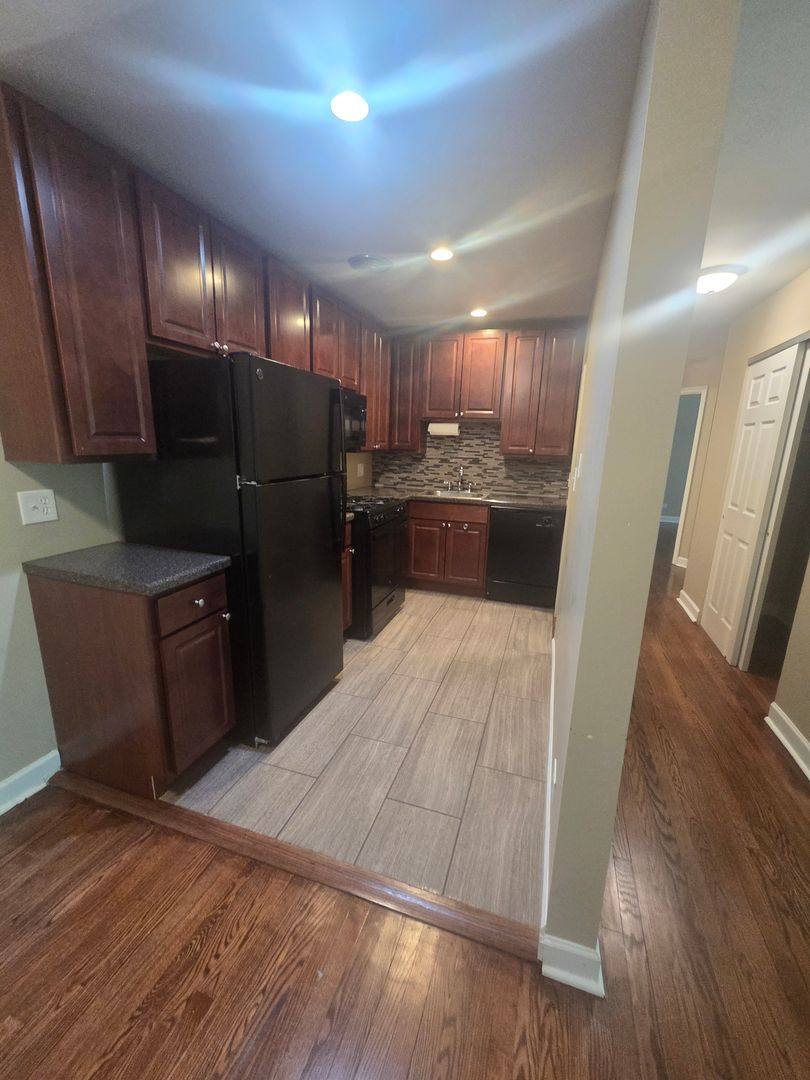 Apartment for rent at 1775 W Highland, Chicago, IL 60660
