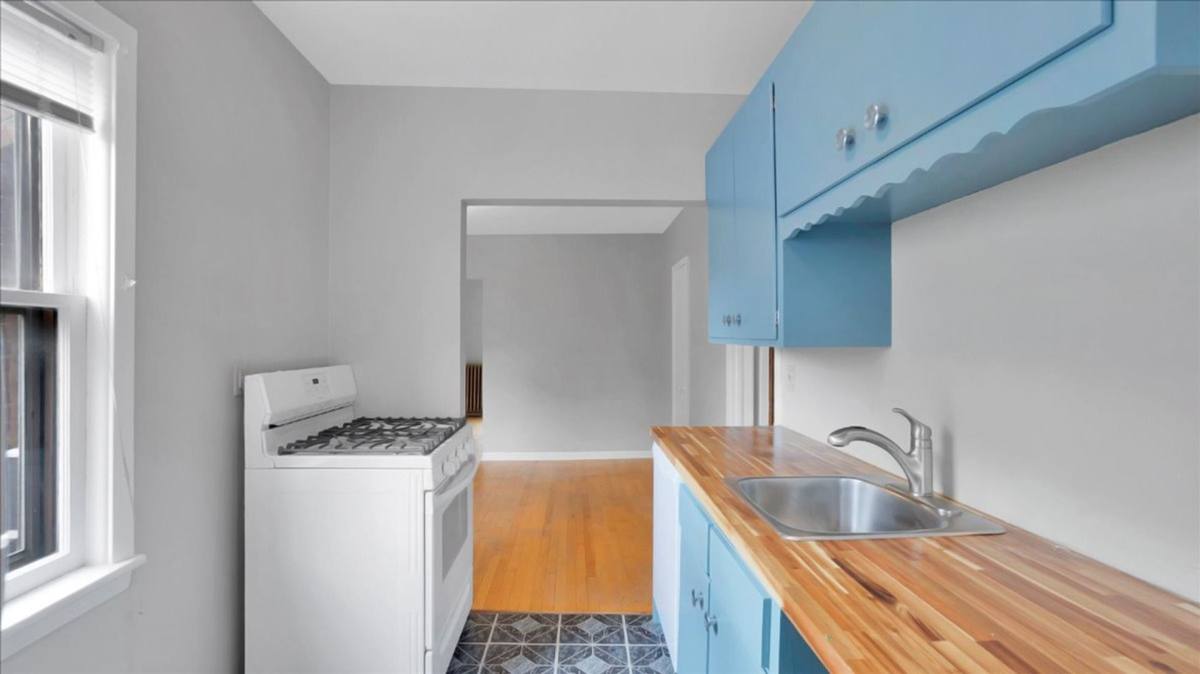 Apartment for rent at 424 Smith Ave N, Saint Paul, MN 55102