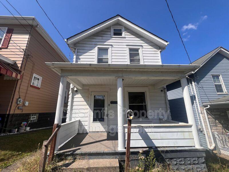 House for rent at 925 Leeds Ave, Monessen, PA 15062