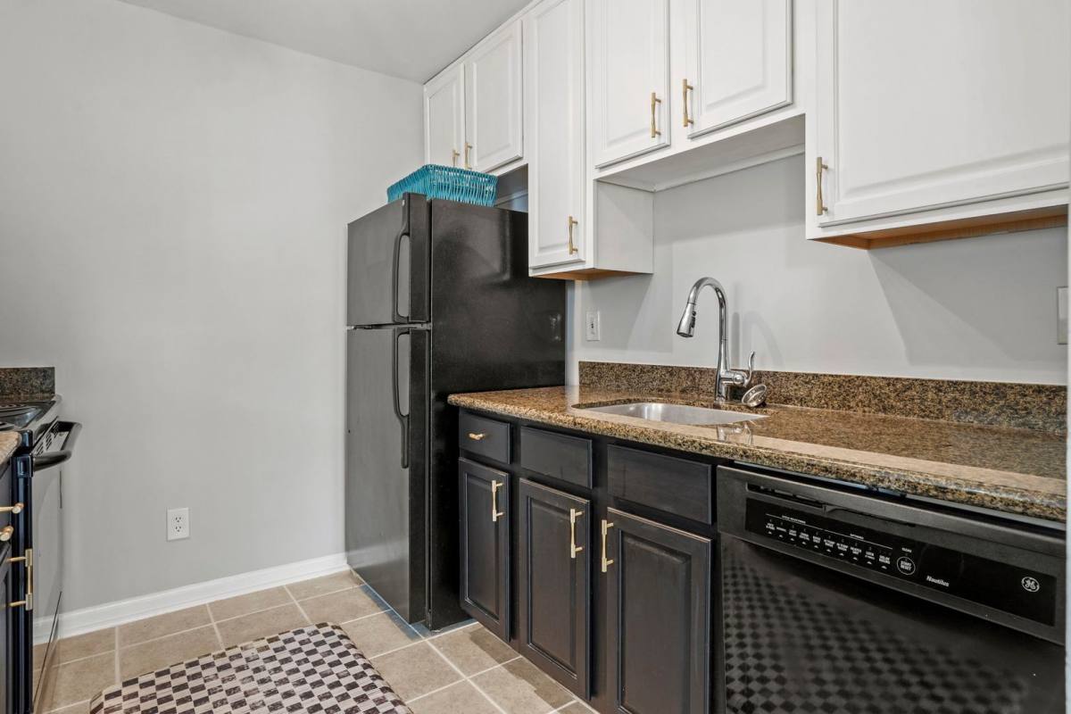 3178 Summit Square Dr, Oakton, VA 22124 - Condo for Rent - Image 9