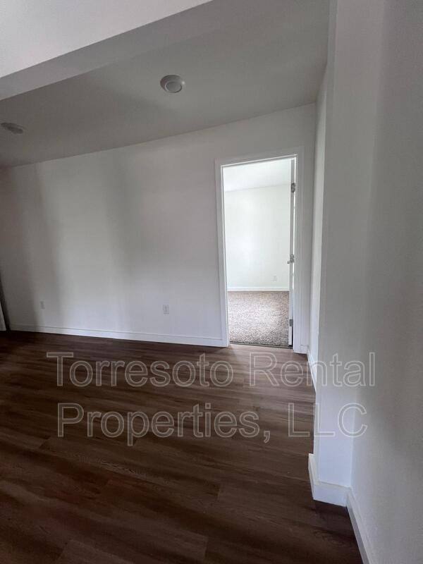 Apartment for rent at 224 W Pyron Ave #B, San Antonio, TX 78214
