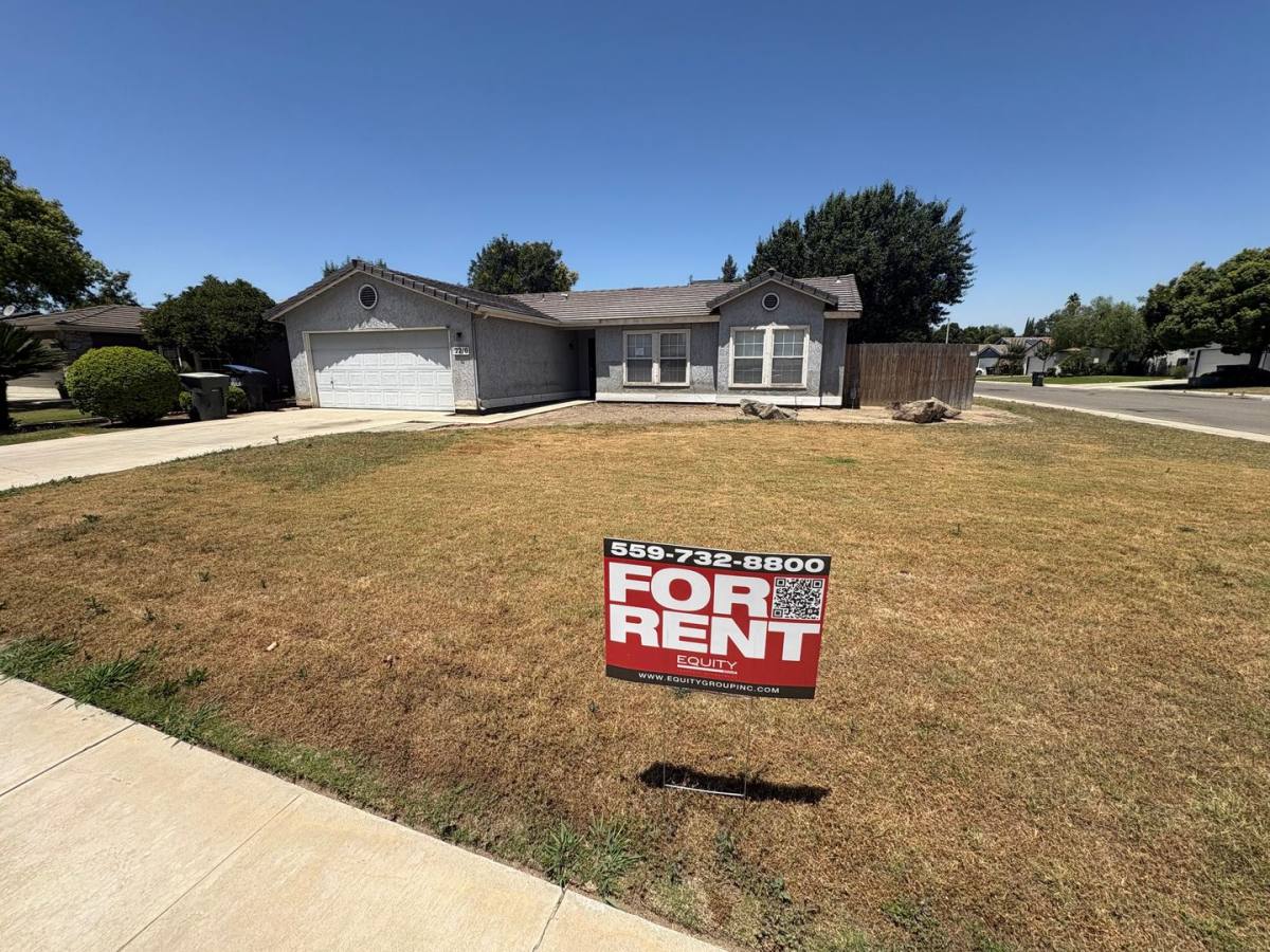 House for rent at 2210 W Buena Vista Ave, Visalia, CA 93291