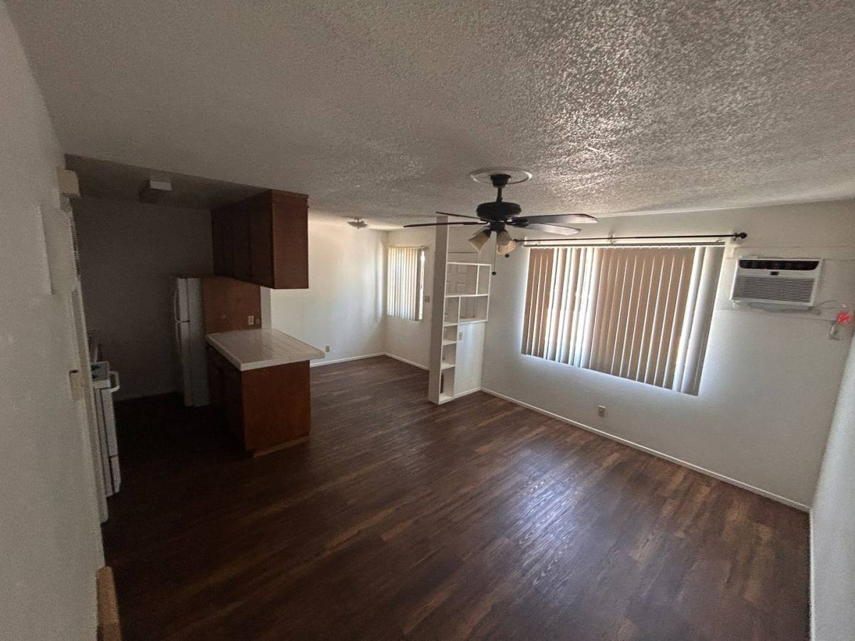 Apartment for rent at 1148 W Seventh St, Hanford, CA 93230