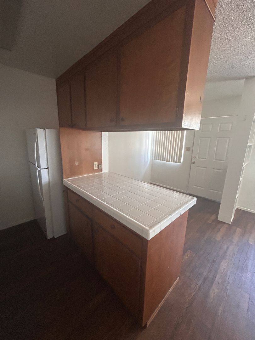 Apartment for rent at 1148 W Seventh St, Hanford, CA 93230