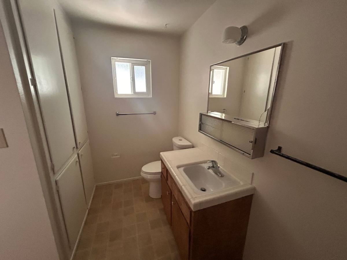 Apartment for rent at 1148 W Seventh St, Hanford, CA 93230