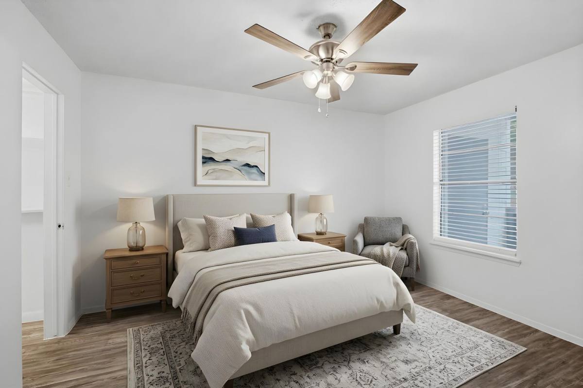 Apartment for rent at 404 E Park Ave, San Antonio, TX 78212
