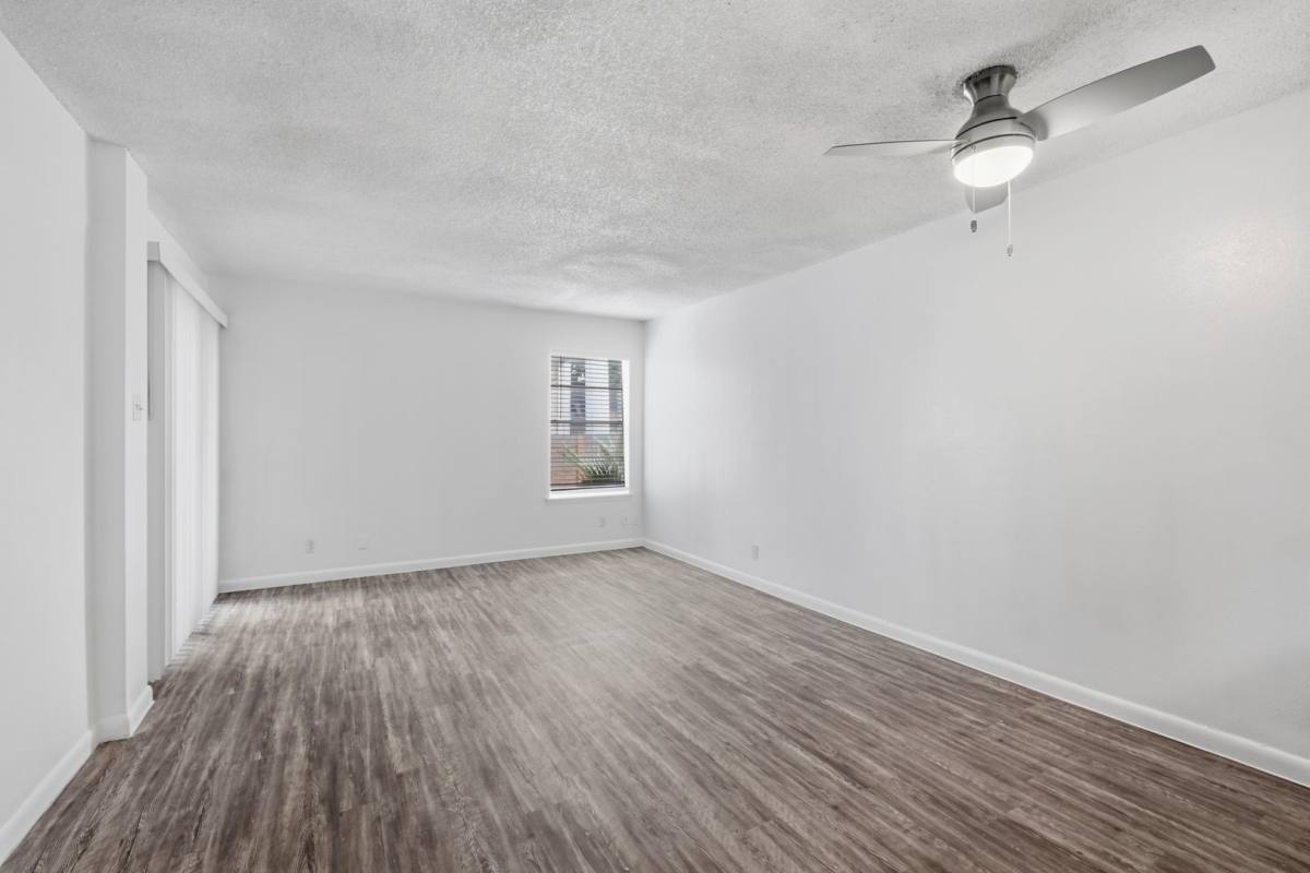 Apartment for rent at 404 E Park Ave, San Antonio, TX 78212