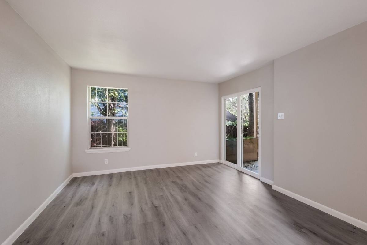 Apartment for rent at 404 E Park Ave, San Antonio, TX 78212