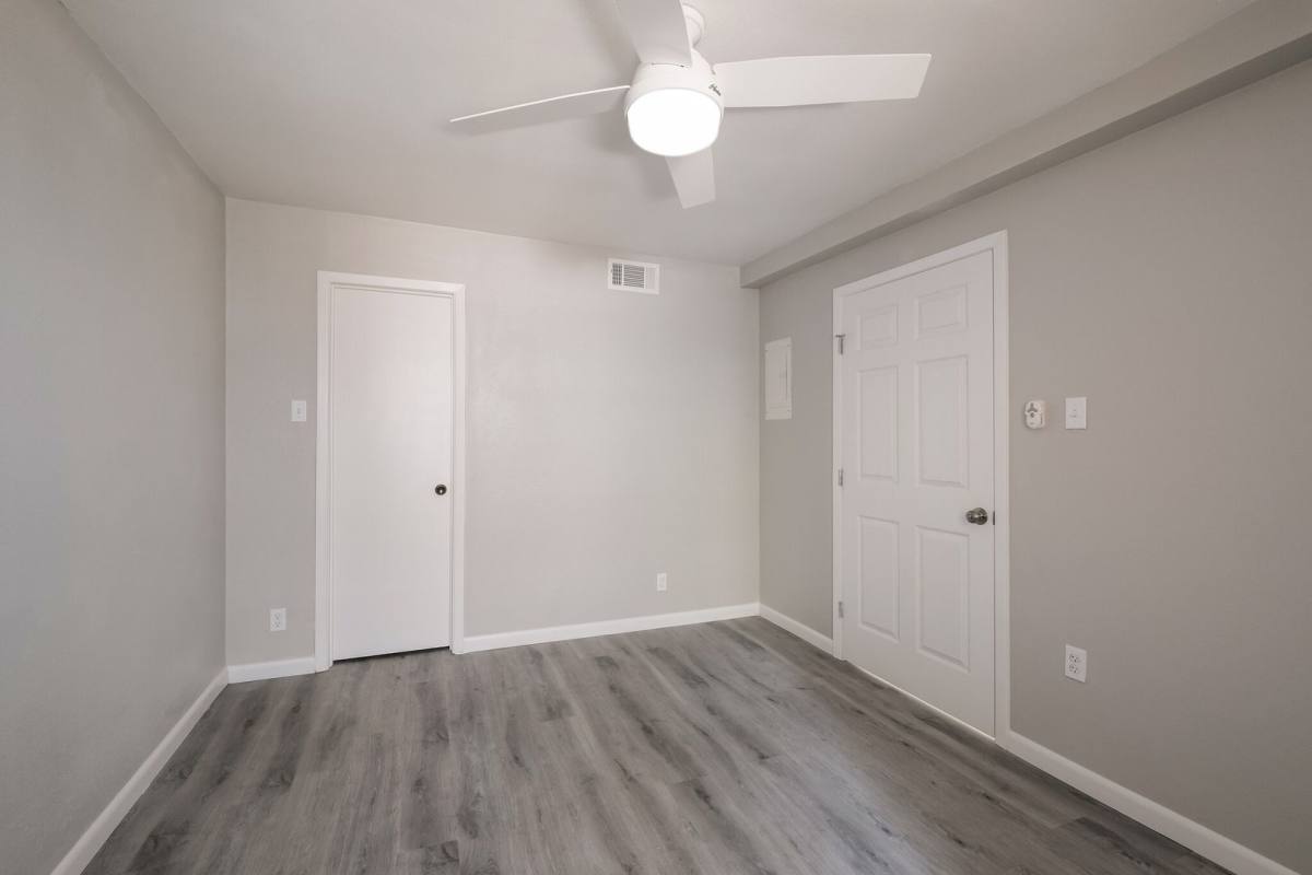 Apartment for rent at 404 E Park Ave, San Antonio, TX 78212