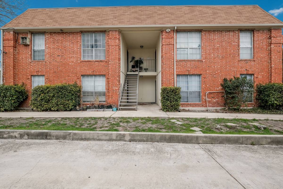 Apartment for rent at 2551 San Pedro Ave, San Antonio, TX 78212