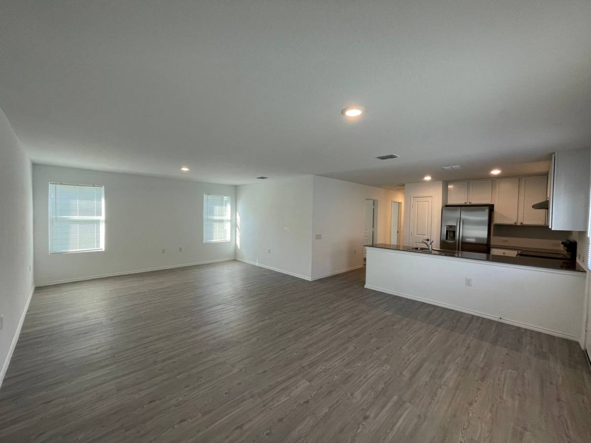 House for rent at 1019 Magrum Way, San Antonio, TX 78221