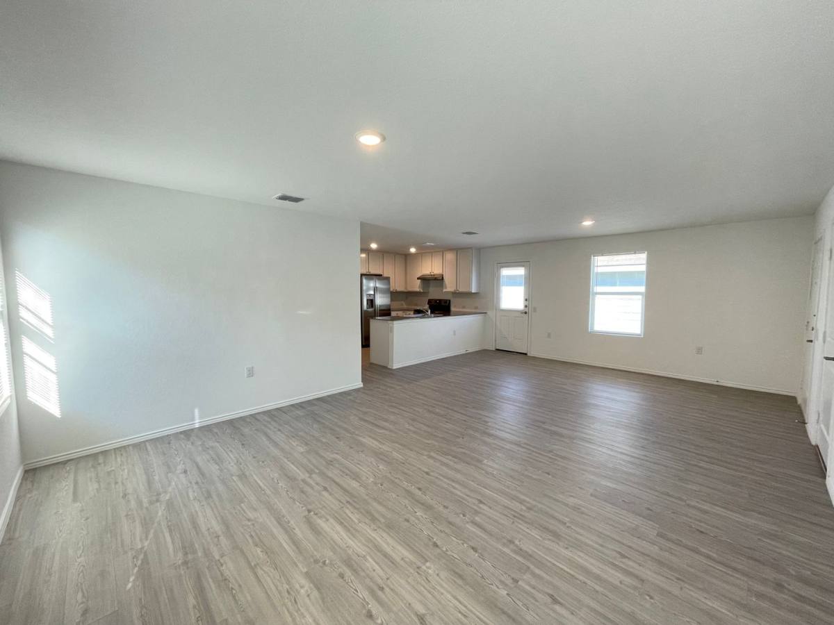 House for rent at 1019 Magrum Way, San Antonio, TX 78221