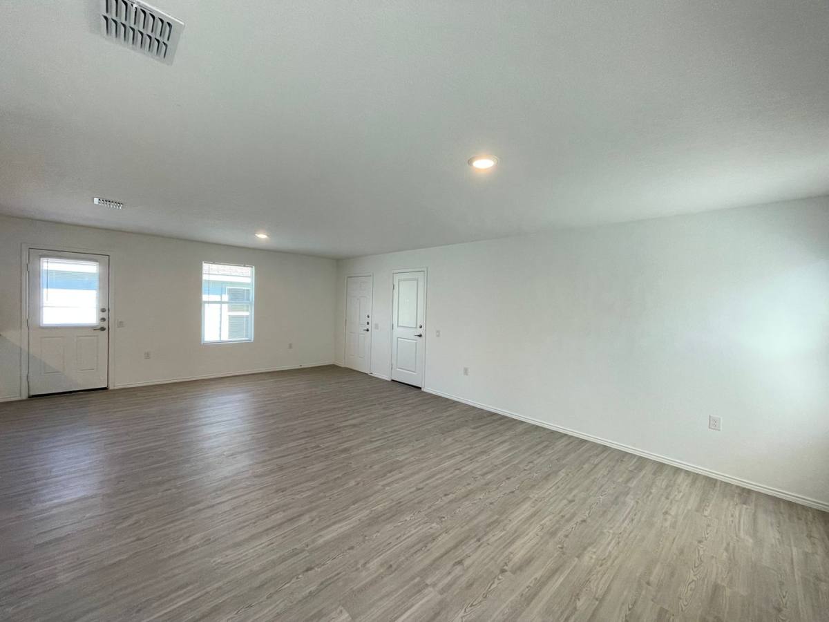 House for rent at 1019 Magrum Way, San Antonio, TX 78221