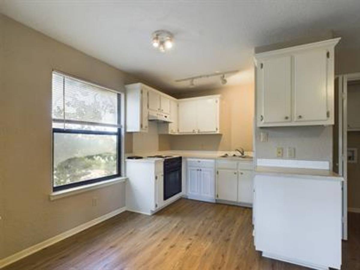 Apartment for rent at 294 Friendship Lane Building #5, Fredericksburg, TX 78624