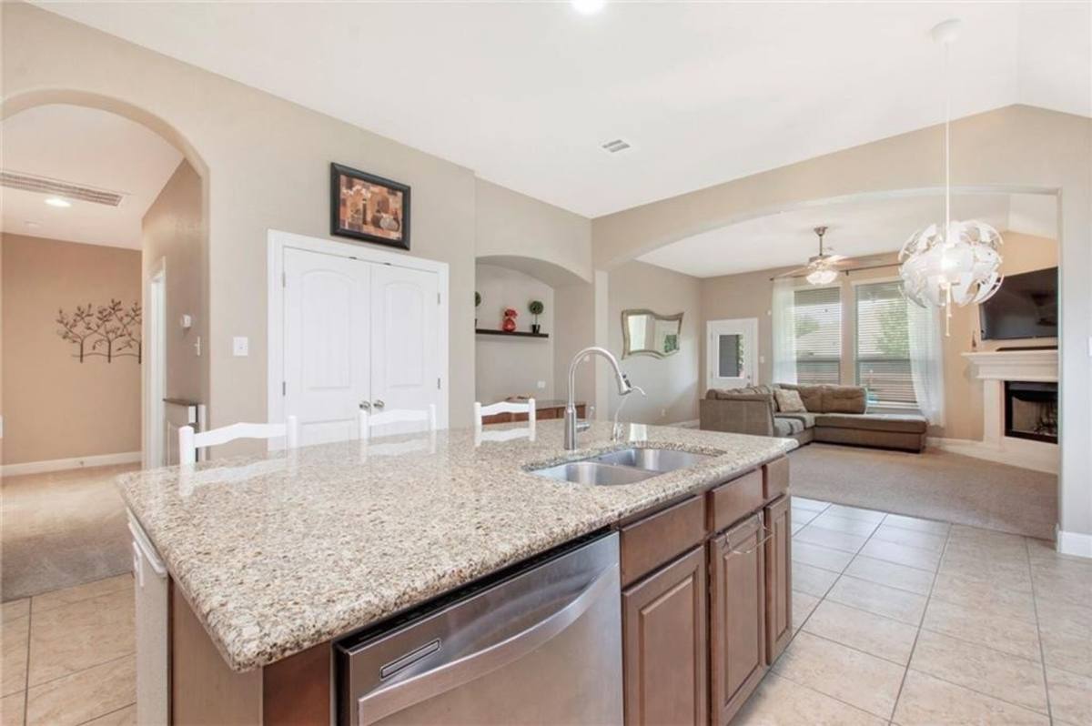 House for rent at 113 Wallin Farms Dr, Hutto, TX 78634