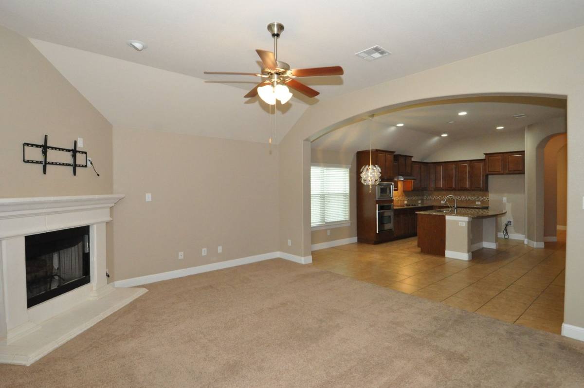 House for rent at 113 Wallin Farms Dr, Hutto, TX 78634