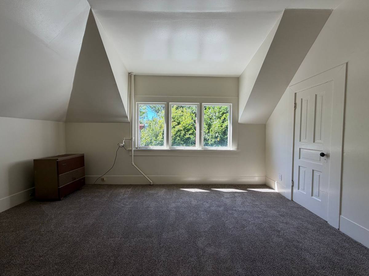 Apartment for rent at 1225 G St, Eureka, CA 95501