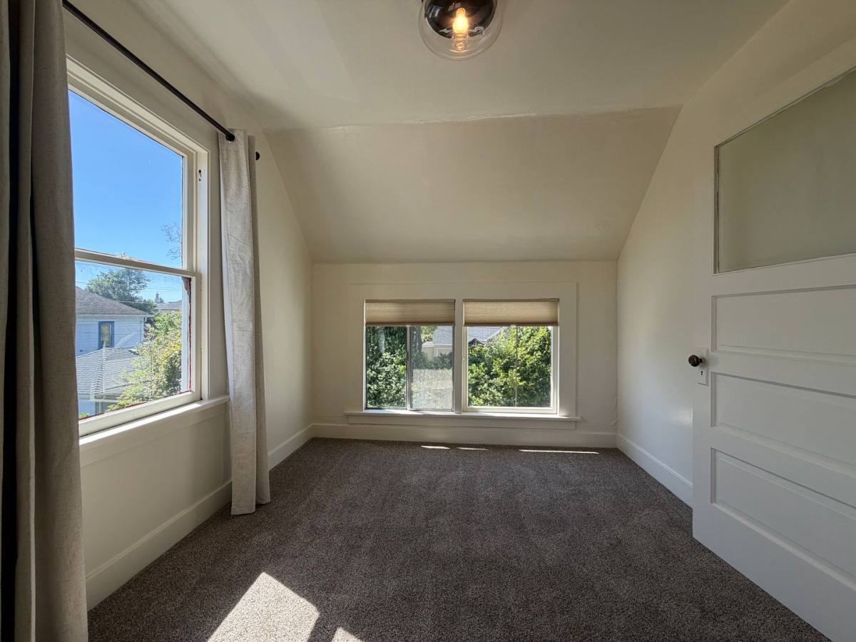 Apartment for rent at 1225 G St, Eureka, CA 95501