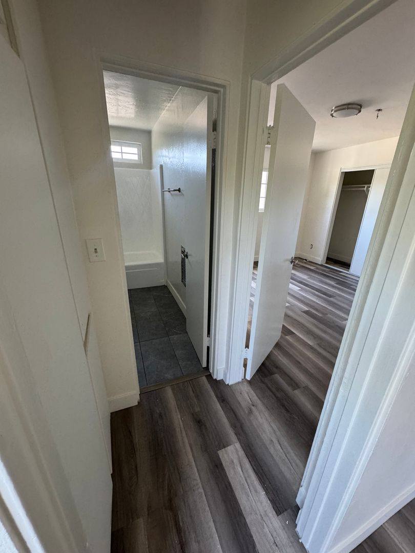 Apartment for rent at 4322 Tujunga Ave, Studio City, CA 91604