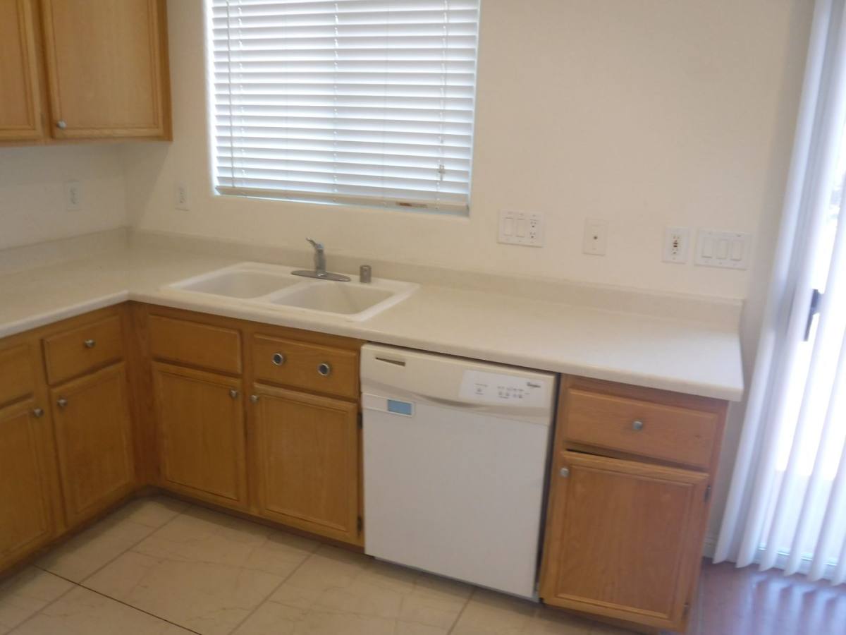 House for rent at 10680 Foggy Glen Ave, Las Vegas, NV 89135