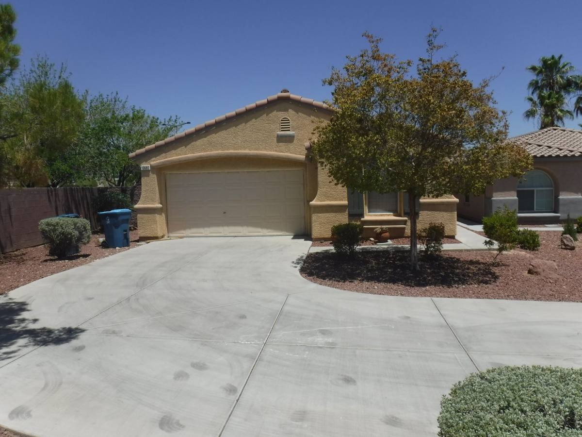 House for rent at 10680 Foggy Glen Ave, Las Vegas, NV 89135
