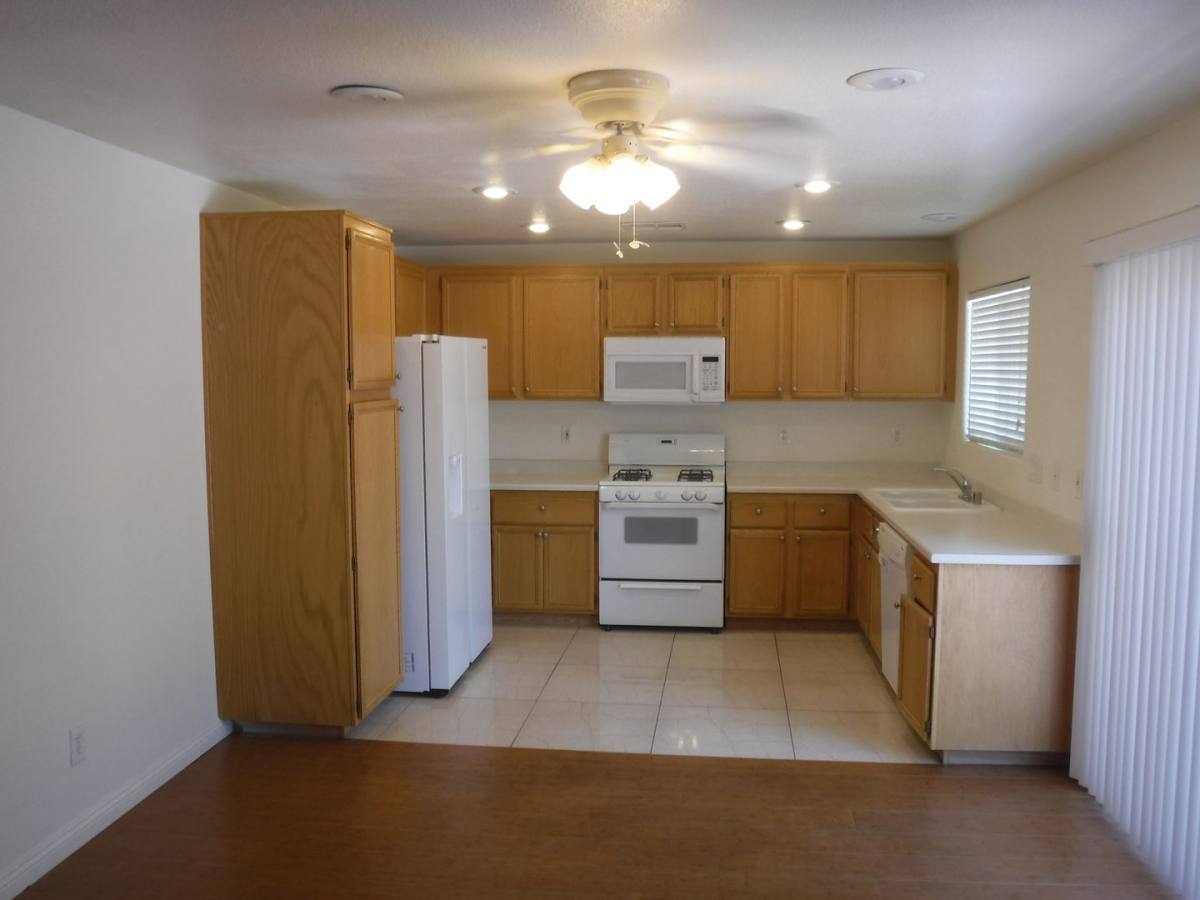 House for rent at 10680 Foggy Glen Ave, Las Vegas, NV 89135