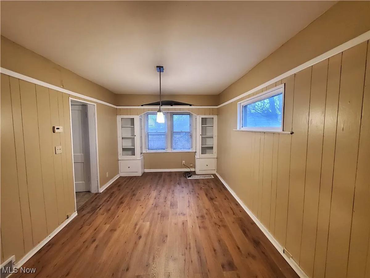 House for rent at 890 E 130th St, Cleveland, OH 44108