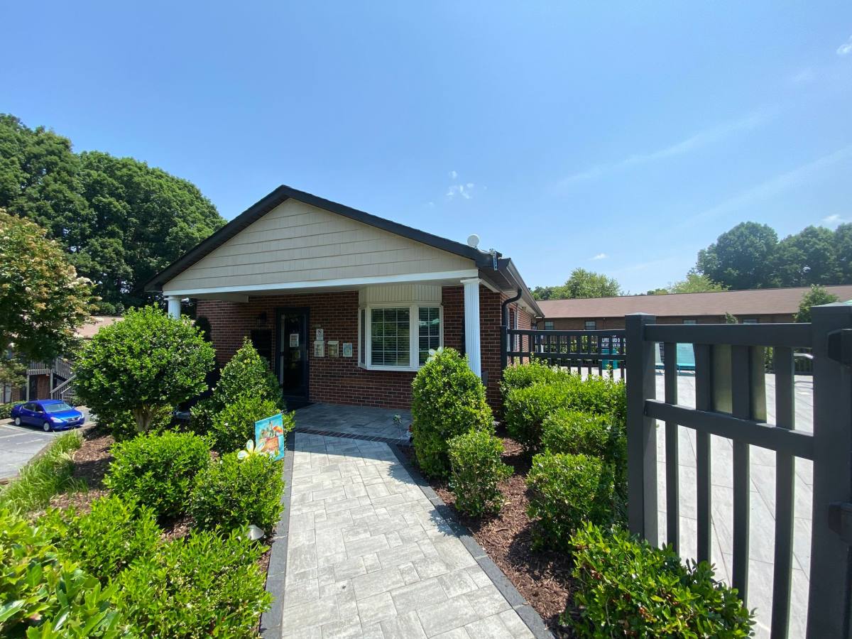 Apartment for rent at 1281 Claxton Ridge Dr, Kernersville, NC 27284