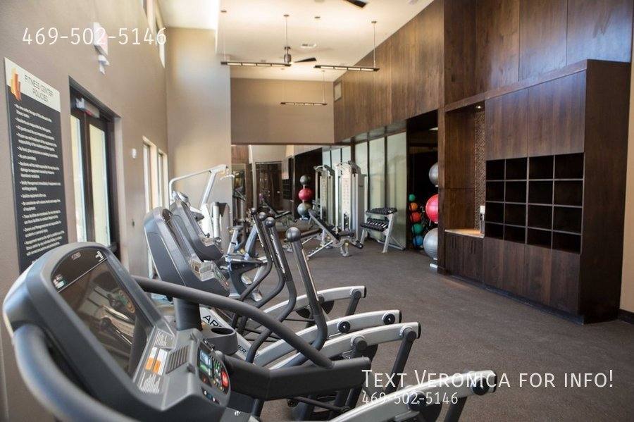 Apartment for rent at 380 Vista Court Dr, Plano, TX 75074