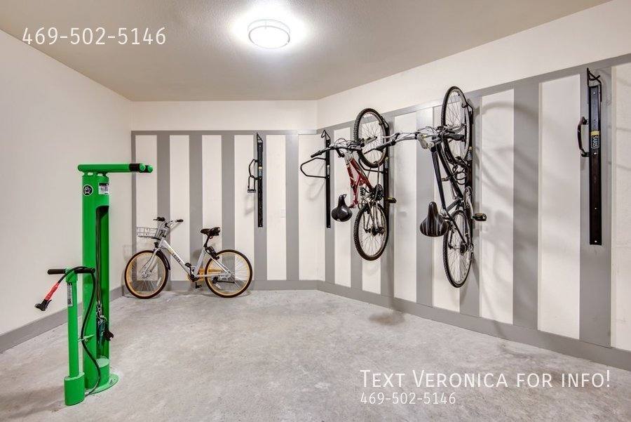 Apartment for rent at 1350 N Greenville Ave, Richardson, TX 75081