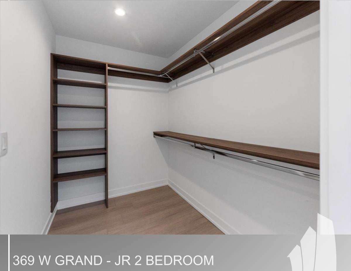 Apartment for rent at 369 W Grand Ave, Chicago, IL 60654