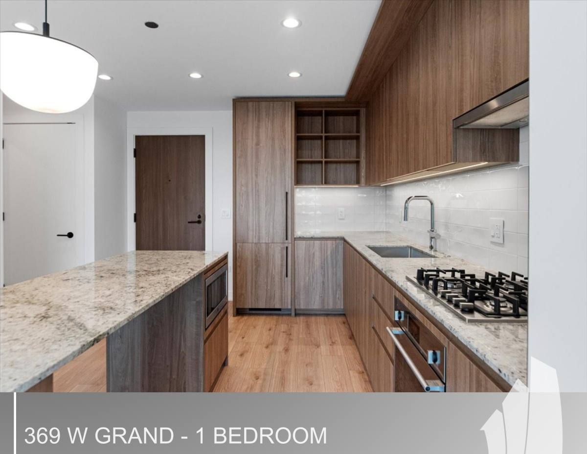 Apartment for rent at 369 W Grand Ave, Chicago, IL 60654