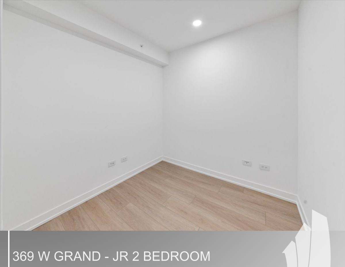 Apartment for rent at 369 W Grand Ave, Chicago, IL 60654